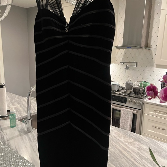 JS collections🖤 black velvet wiggle 🖤evening dress for formal event size 10🖤 - Picture 7 of 17